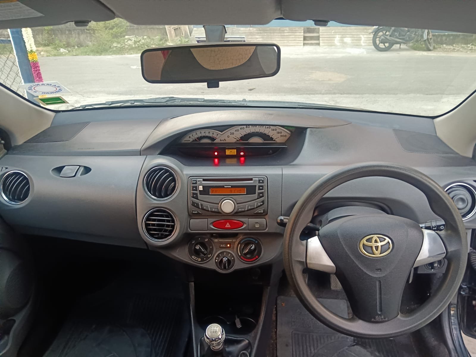 TOYOTA ETIOS