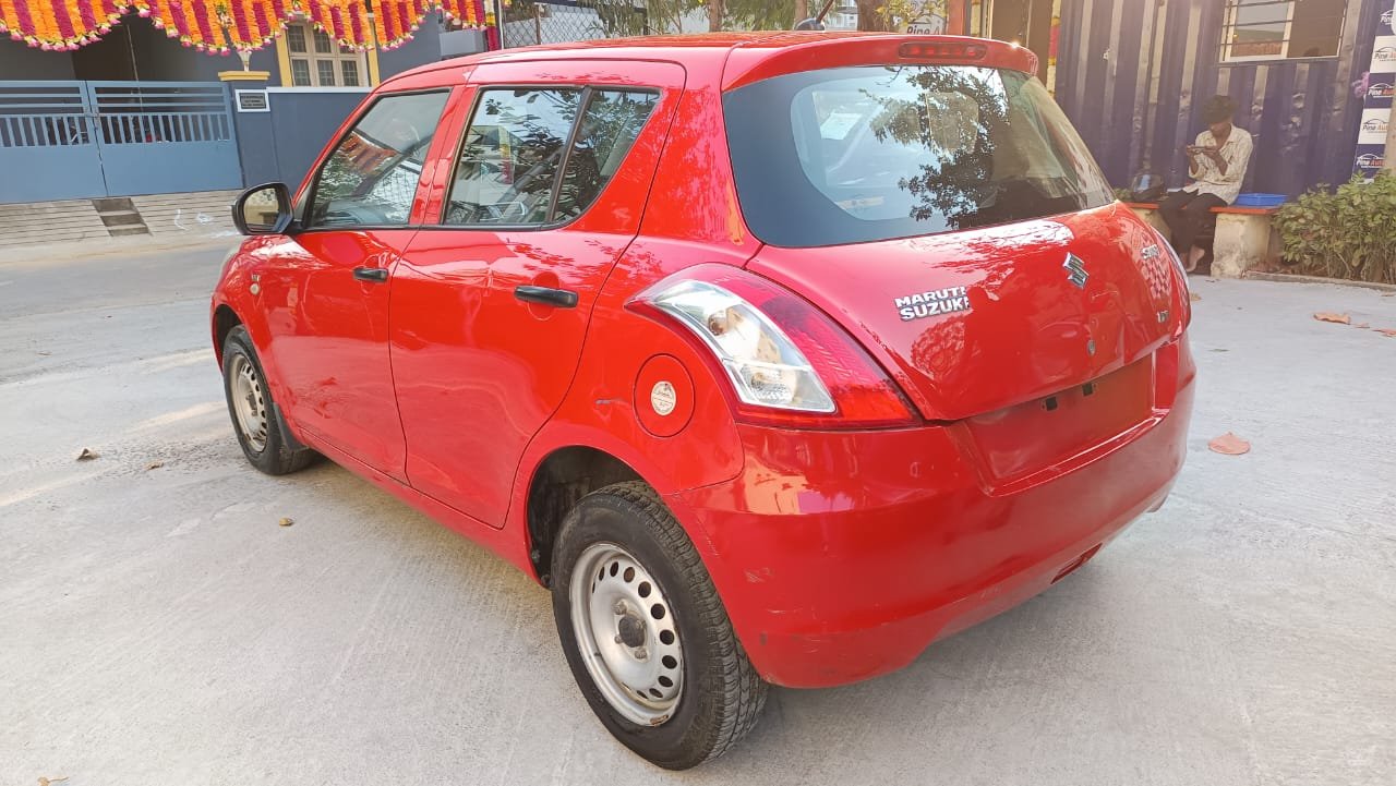 MARUTI SUZUKI SWIFT