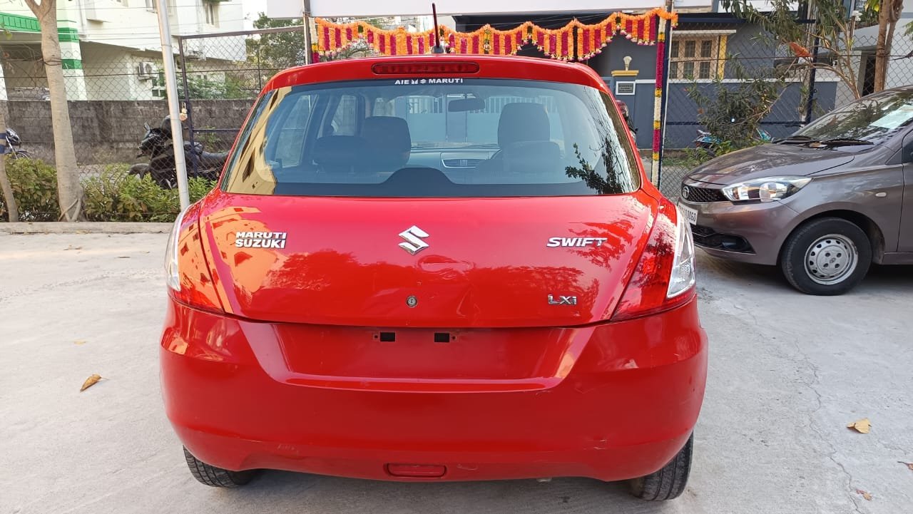 MARUTI SUZUKI SWIFT