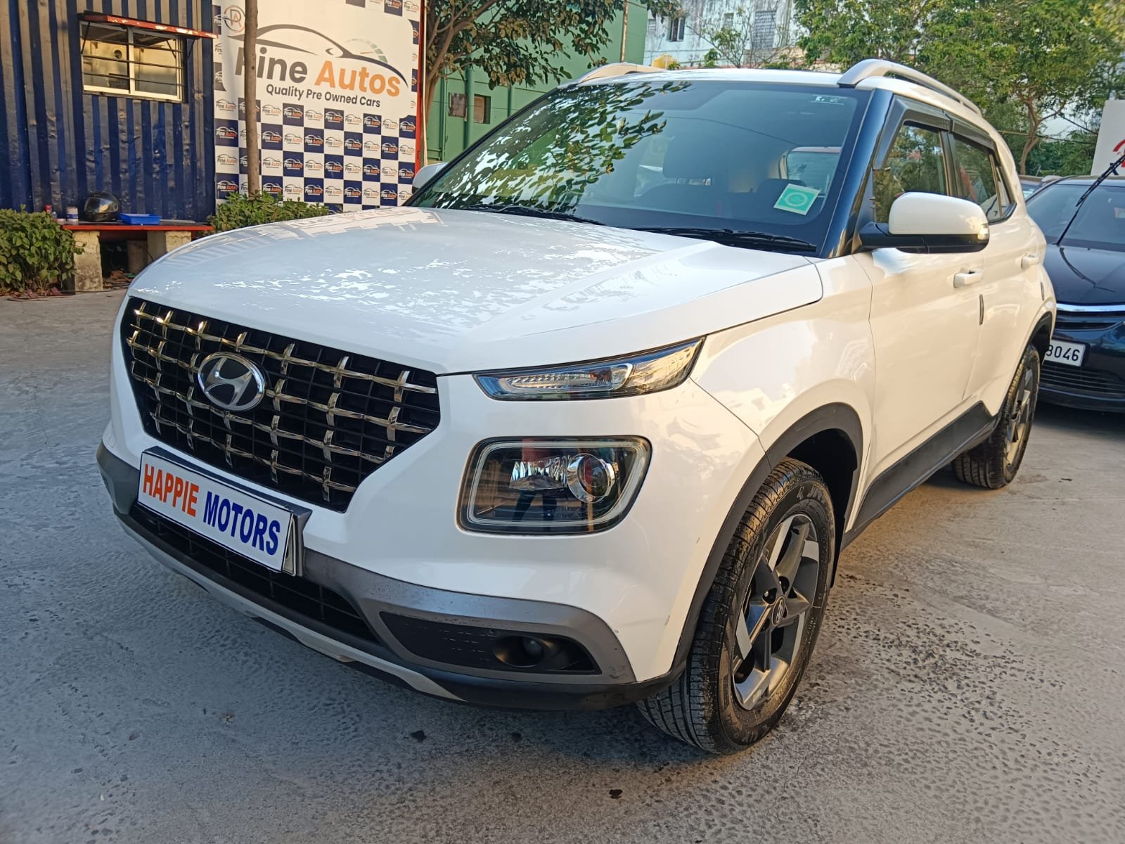 HYUNDAI VENUE