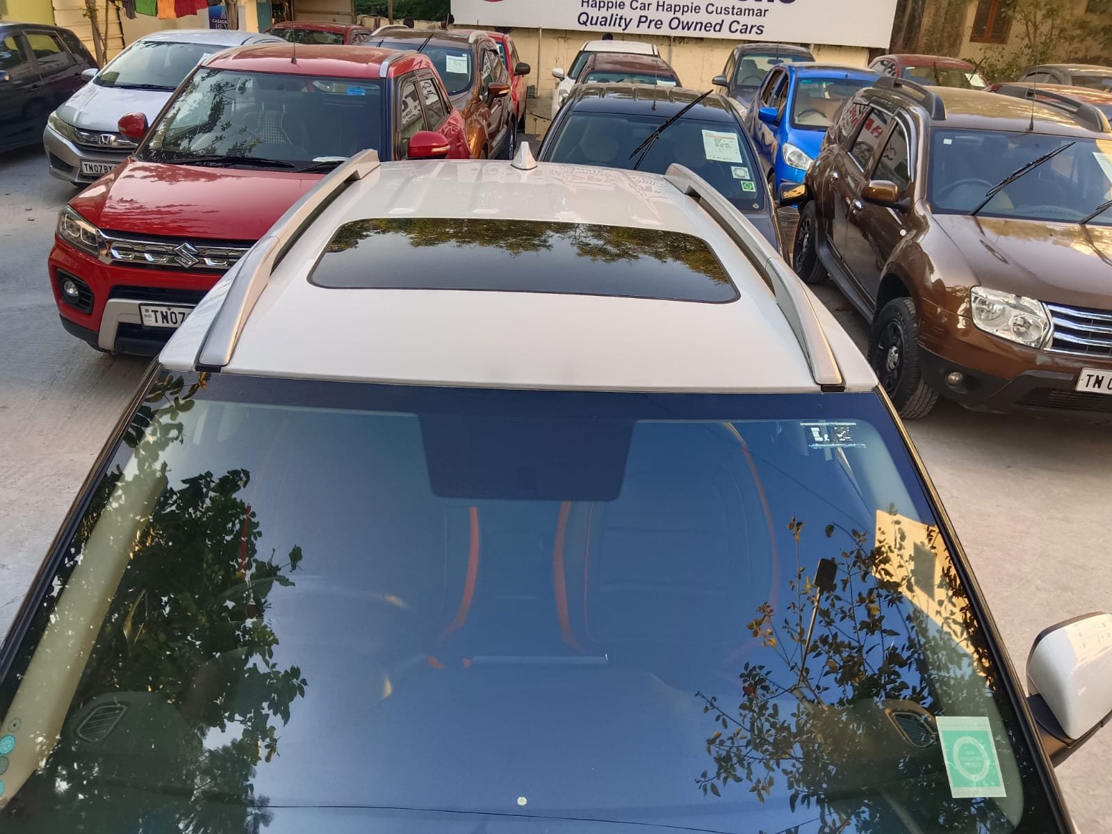 HYUNDAI VENUE