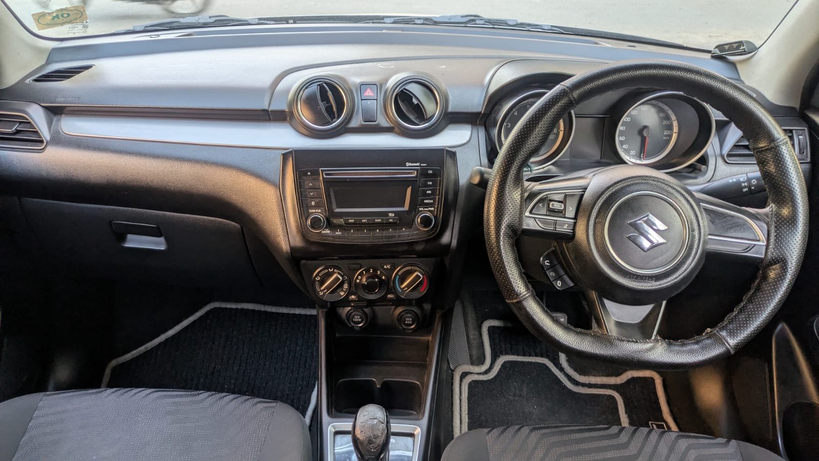 MARUTI SUZUKI SWIFT
