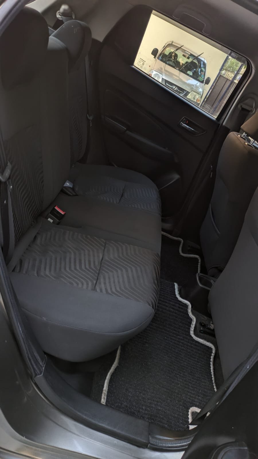 MARUTI SUZUKI SWIFT