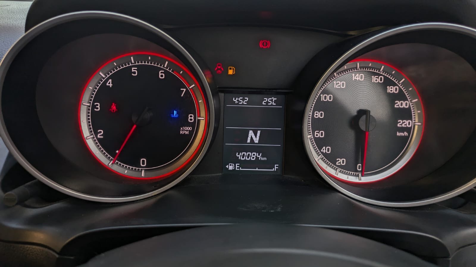 MARUTI SUZUKI SWIFT