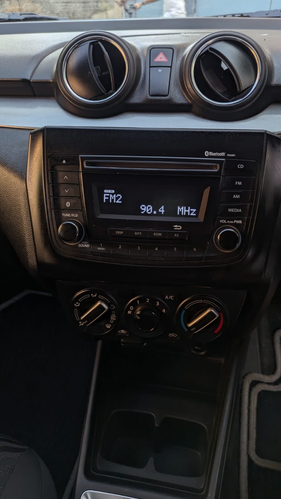 MARUTI SUZUKI SWIFT