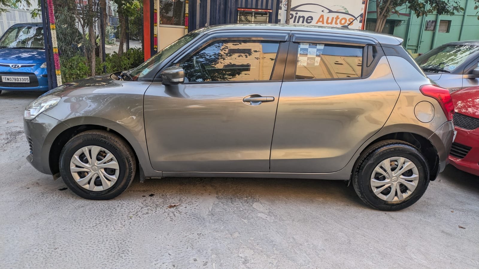 MARUTI SUZUKI SWIFT