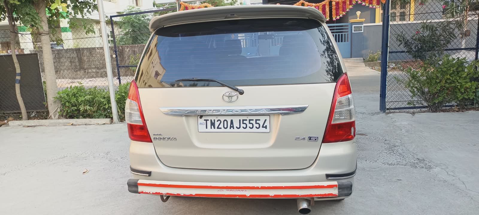 TOYOTA INNOVA