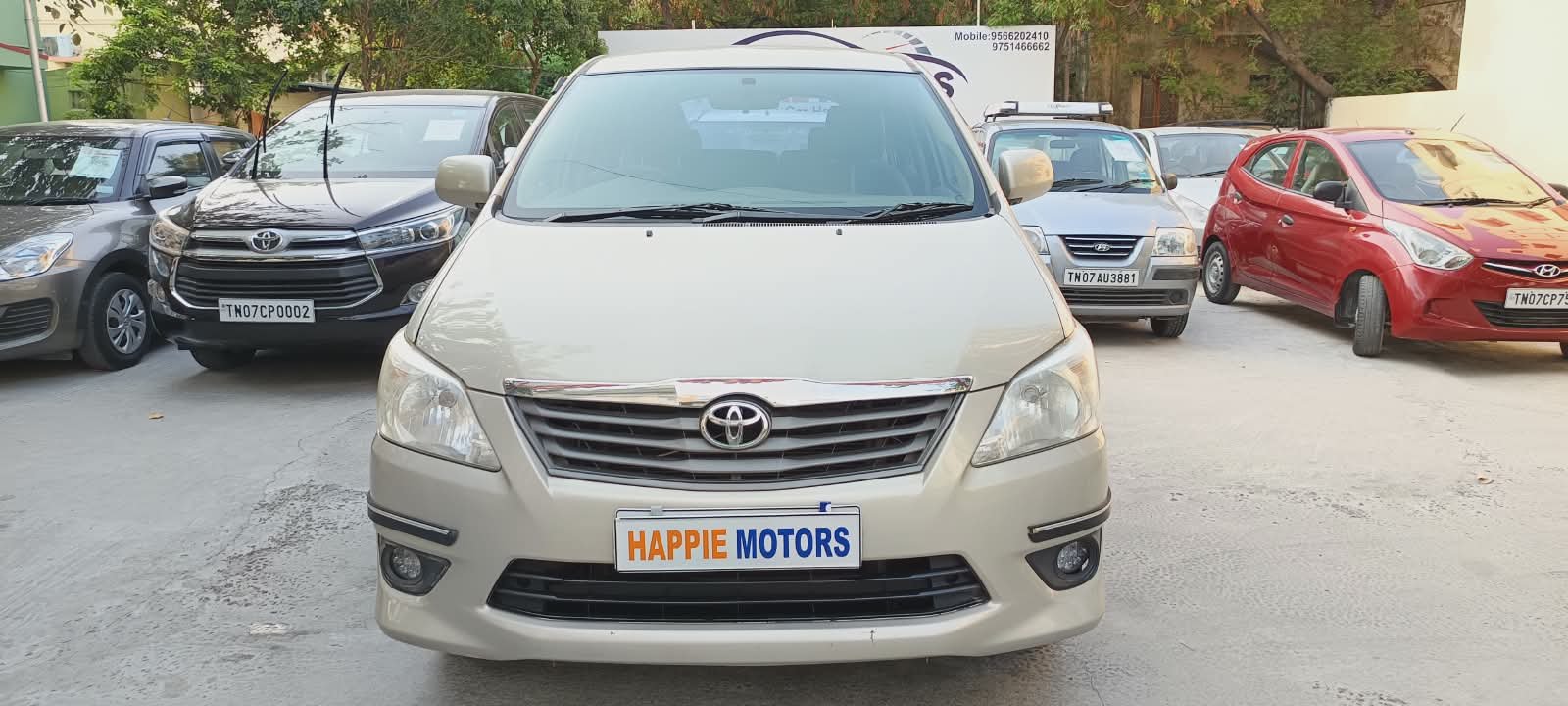 TOYOTA INNOVA