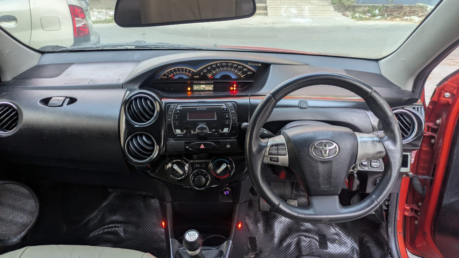 TOYOTA ETIOS