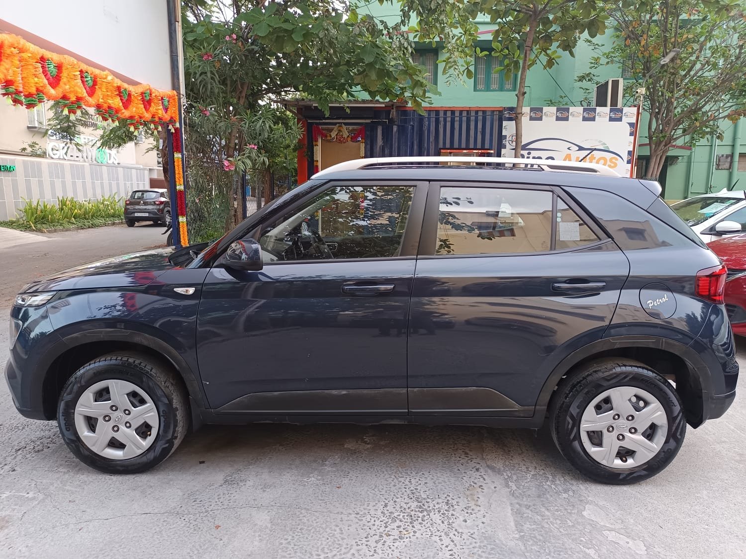 HYUNDAI VENUE S