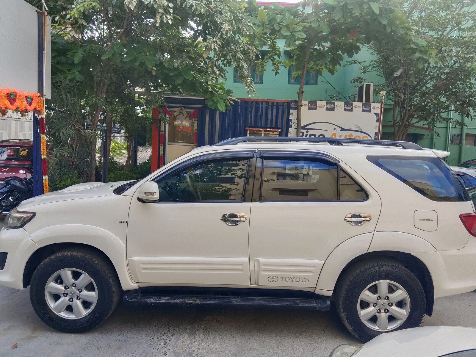TOYOTA FORTUNER