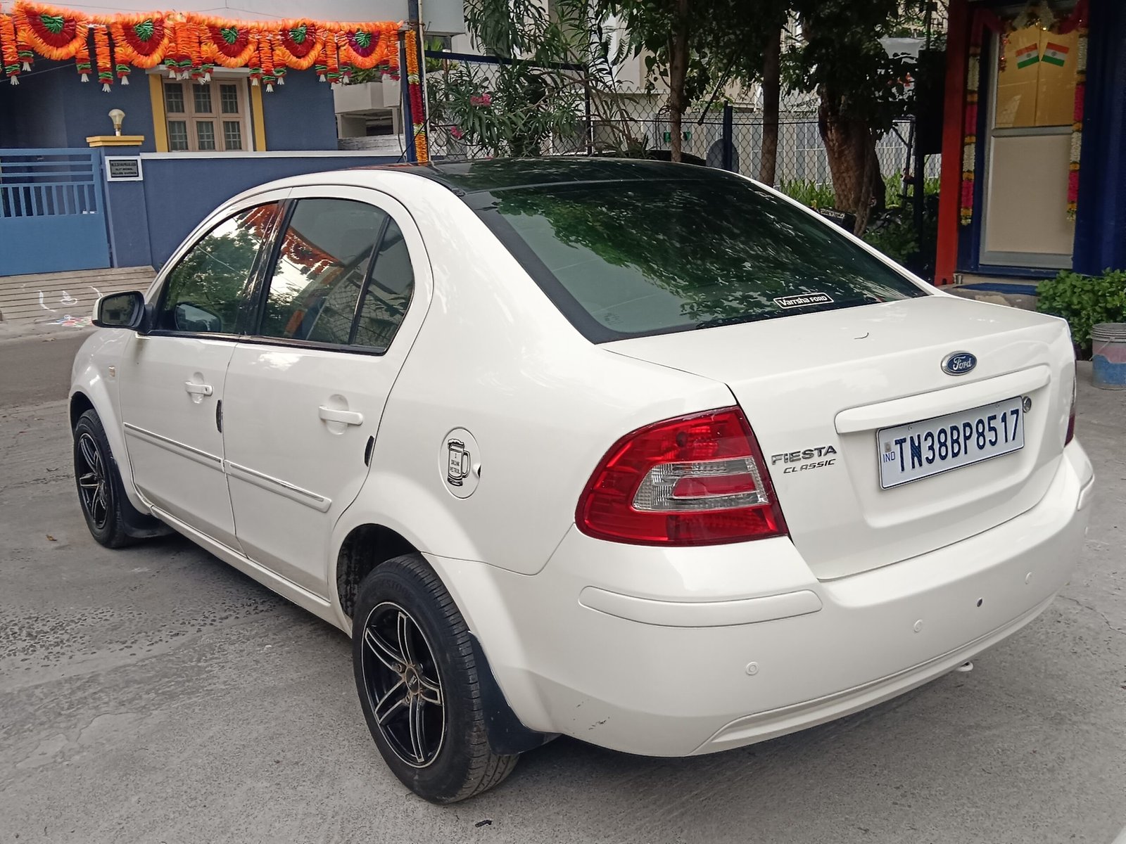 FORD FIESTA LXI