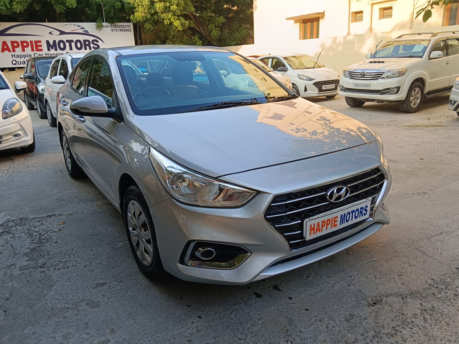 HYUNDAI VERNA